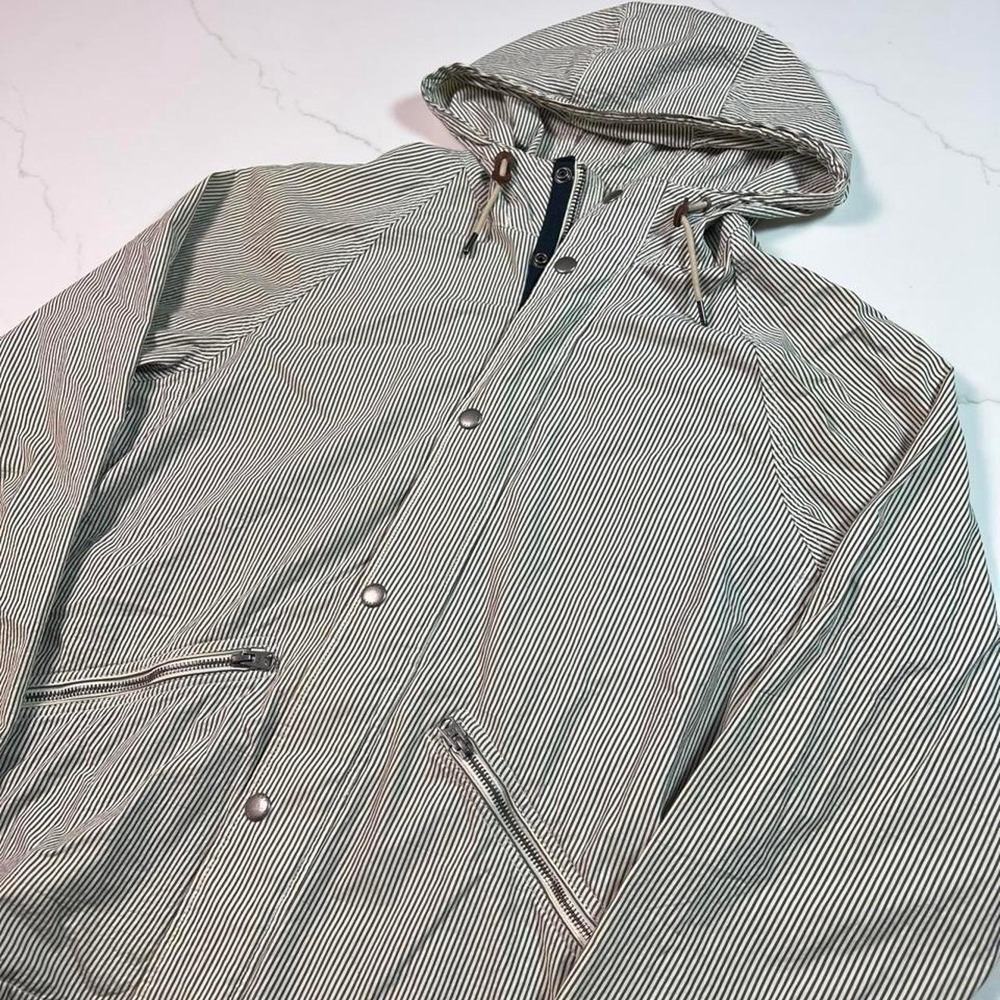 Abercrombie & Fitch Windbreaker Mens Medium Pinstripe Hooded Navy White Jacket